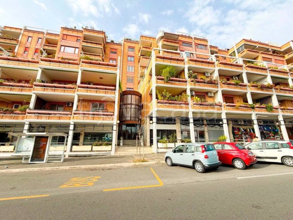 appartamento in vendita a Roma in zona Ardeatino
