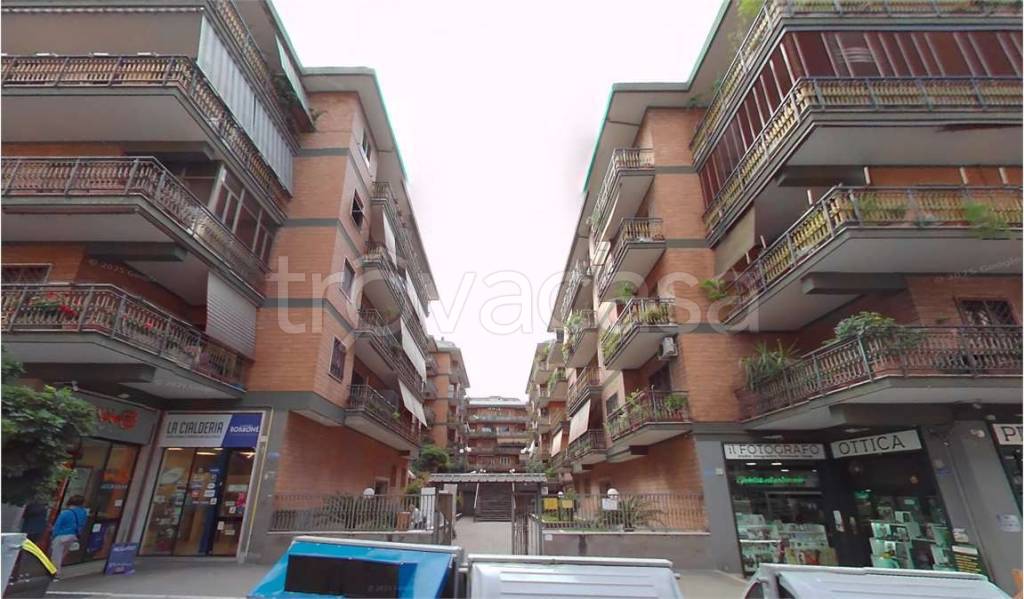 appartamento in vendita a Roma in zona Collatino