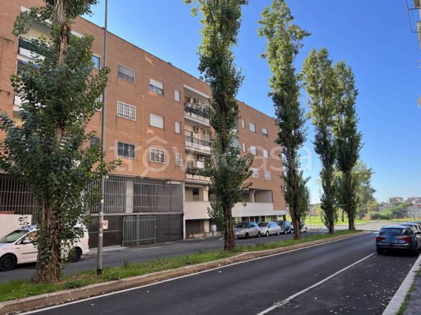appartamento in vendita a Roma in zona Ponte Mammolo