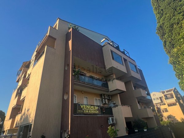 appartamento in vendita a Roma in zona Casal Morena