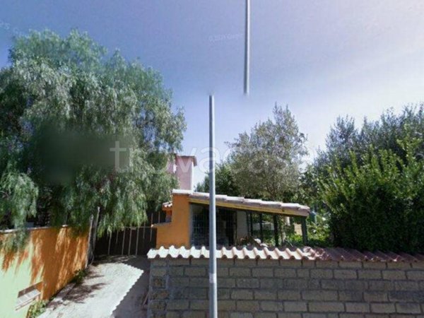 appartamento in vendita a Roma in zona Colle dei Pini