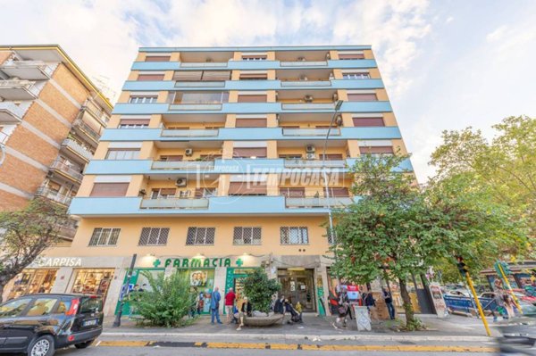 appartamento in vendita a Roma in zona Appio Claudio