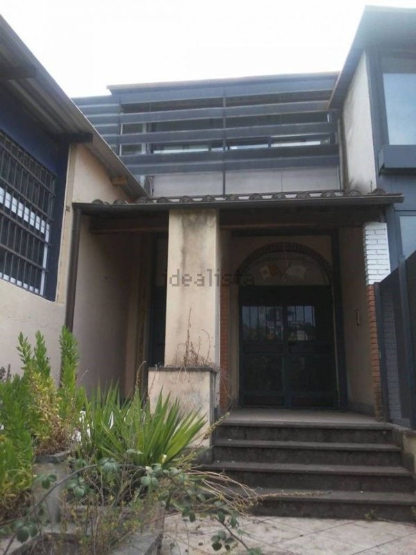 locale commerciale in vendita a Roma in zona Gianicolense