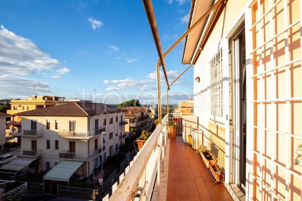 appartamento in vendita a Roma in zona Tomba di Nerone