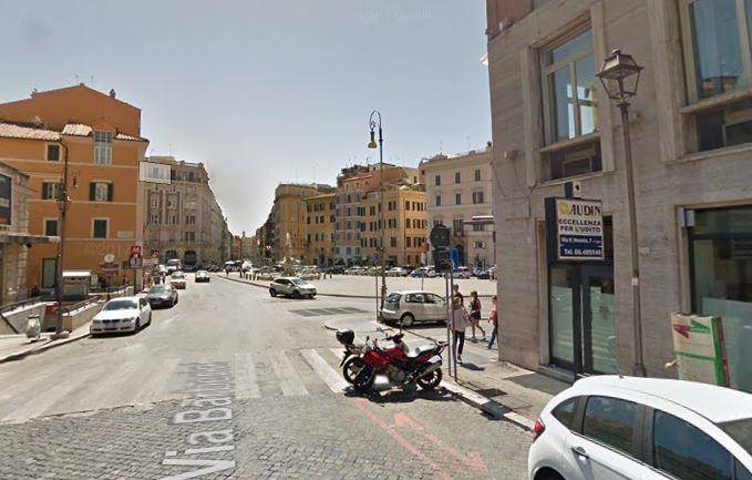 intera palazzina in vendita a Roma in zona Ludovisi/Sallustiano