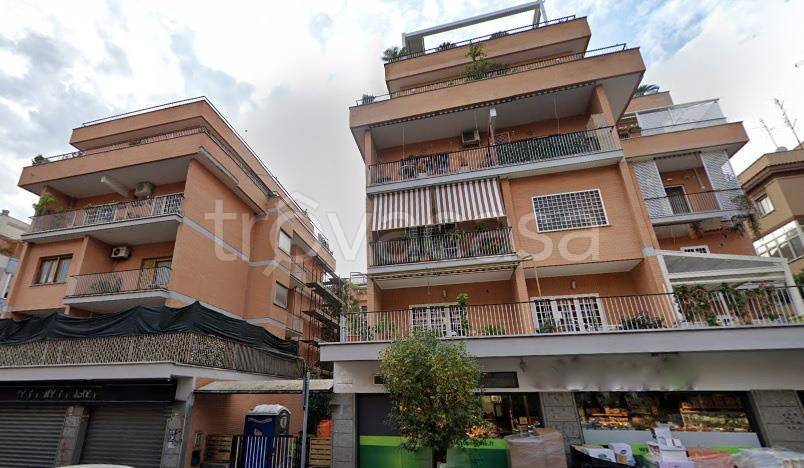ufficio in vendita a Roma in zona Giuliano Dalmata
