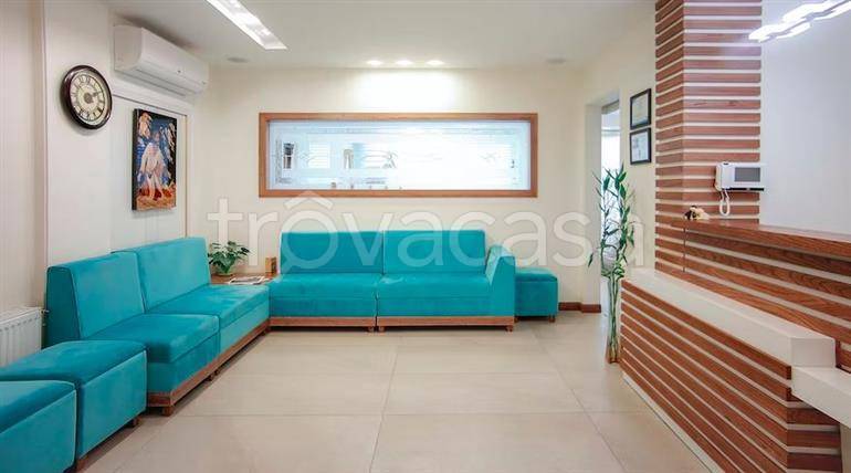 intera palazzina in vendita a Roma in zona La Giustiniana