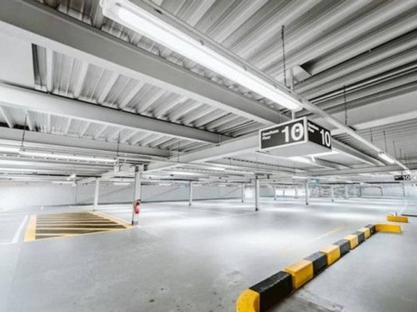 negozio in vendita a Roma in zona Casal Morena