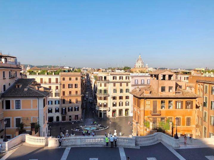 appartamento in vendita a Roma in zona Trevi-Colonna