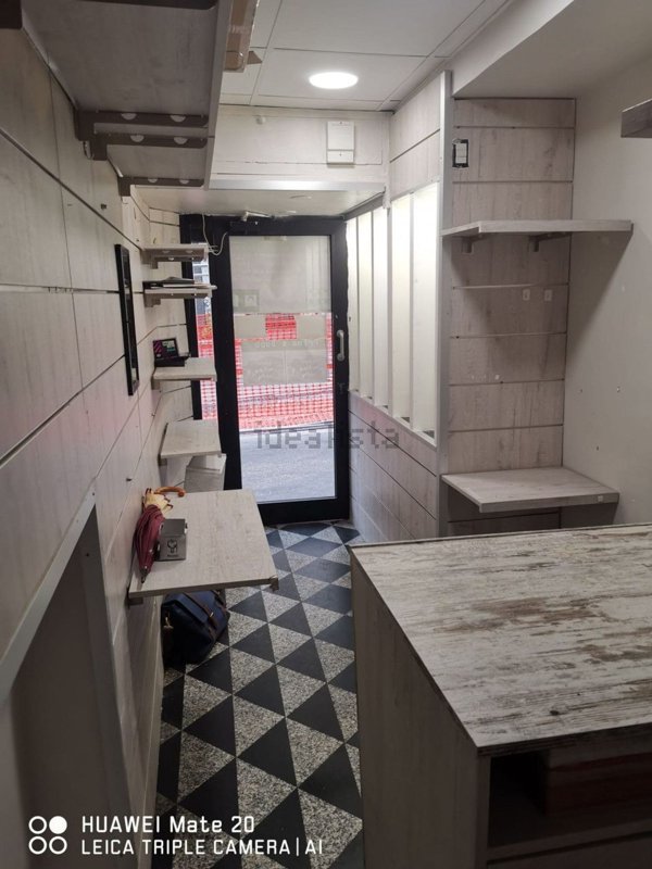 locale commerciale in vendita a Roma in zona Trionfale