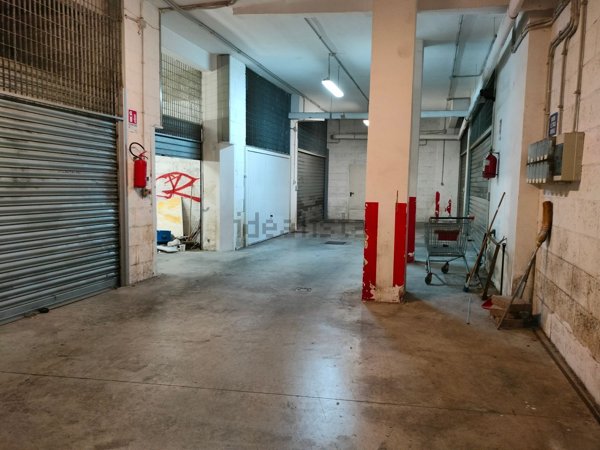 locale di sgombero in vendita a Roma in zona Torrevecchia