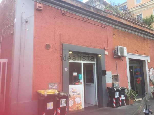 casa indipendente in vendita a Roma in zona Tuscolano