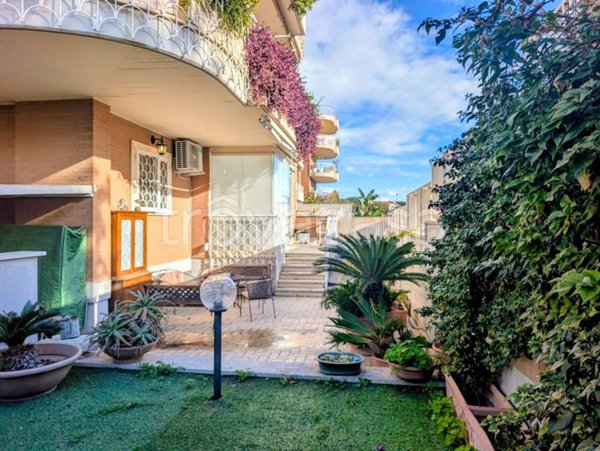 appartamento in vendita a Roma in zona Mezzocammino