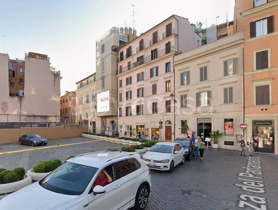 negozio in vendita a Roma in zona Campo Marzio
