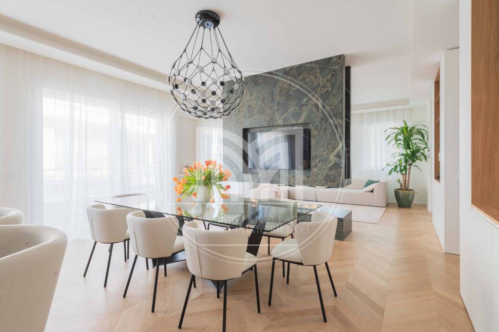 appartamento in vendita a Roma in zona Tomba di Nerone