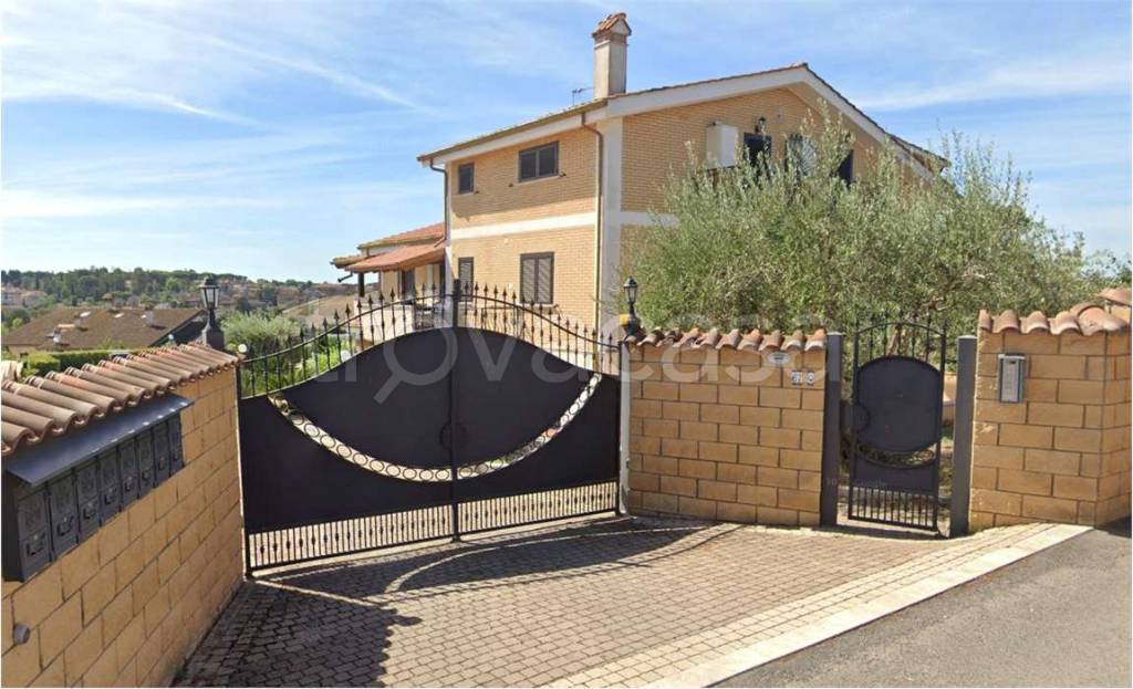 casa indipendente in vendita a Roma in zona Castel di Leva