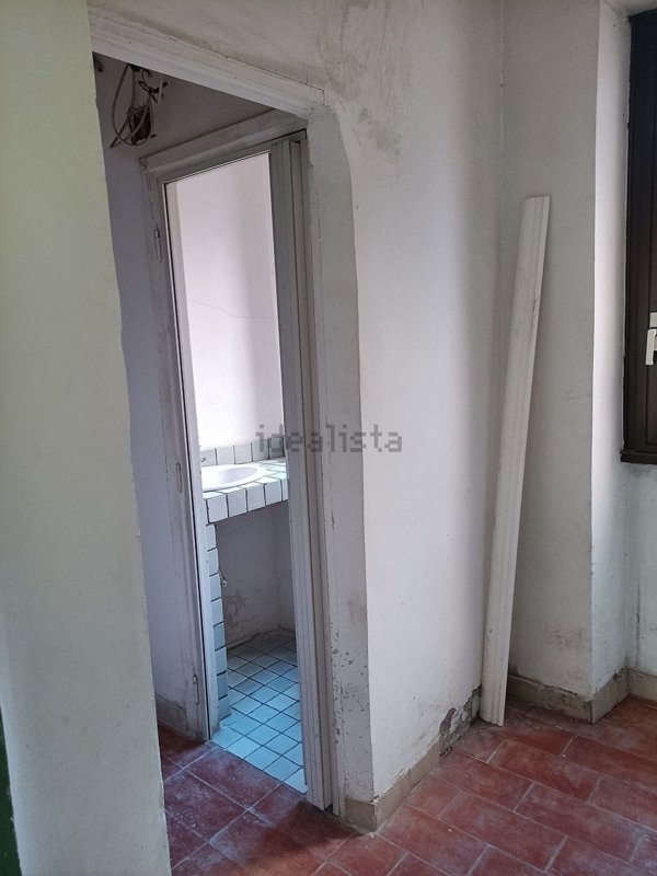 ufficio in vendita a Roma in zona Appio Pignatelli