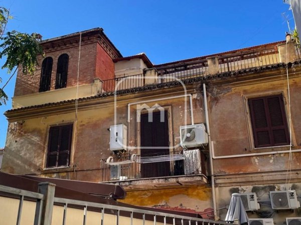 appartamento in vendita a Roma in zona Tuscolano