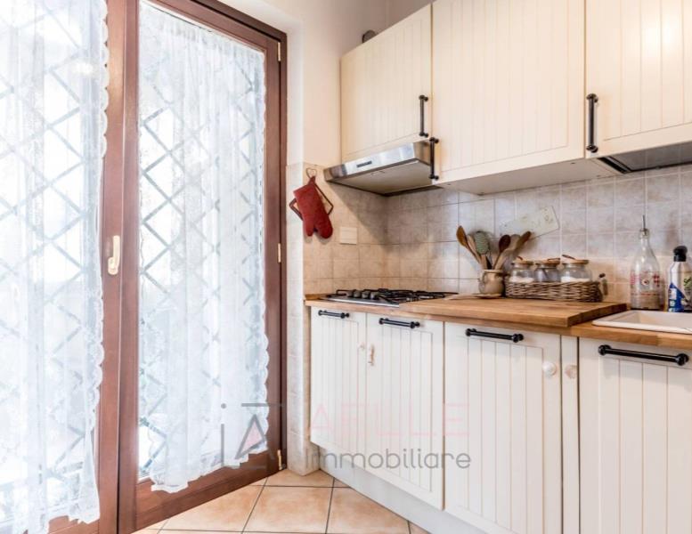 casa indipendente in vendita a Roma in zona Axa