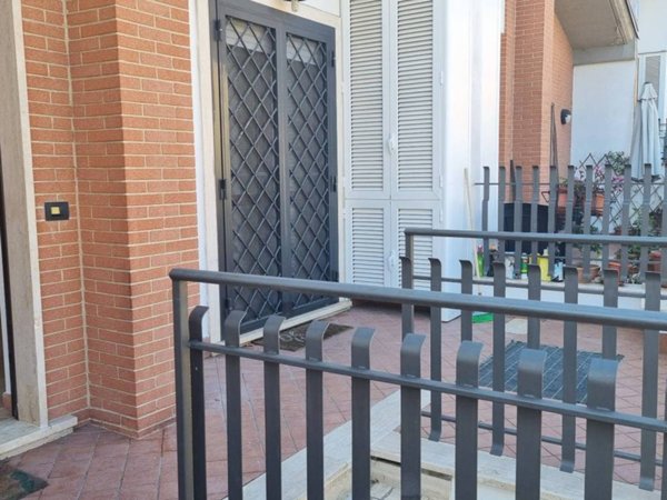 appartamento in vendita a Roma in zona Selva Candida