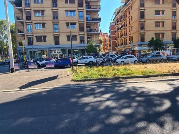 appartamento in vendita a Roma in zona Gianicolense