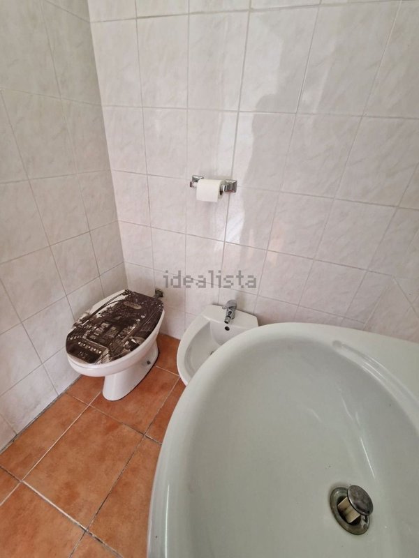 locale commerciale in vendita a Roma