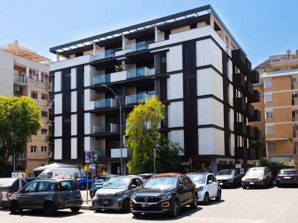 appartamento in vendita a Roma in zona Tor di Quinto