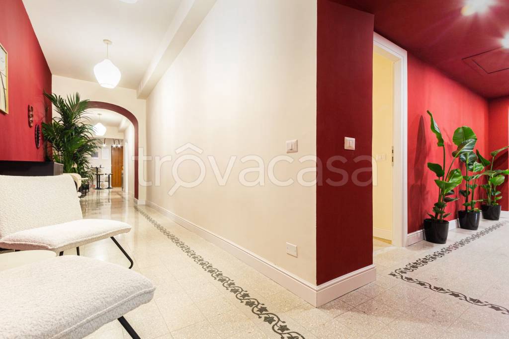 negozio in vendita a Roma in zona Esquilino