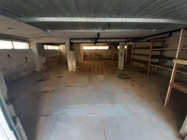 locale di sgombero in vendita a Roma in zona Ostia