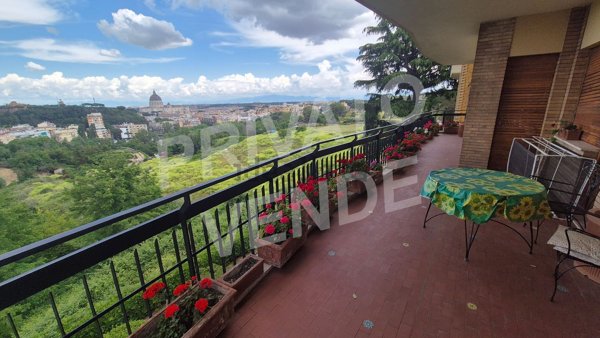 appartamento in vendita a Roma in zona Aurelio