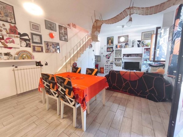 appartamento in vendita a Roma in zona Pantan Monastero