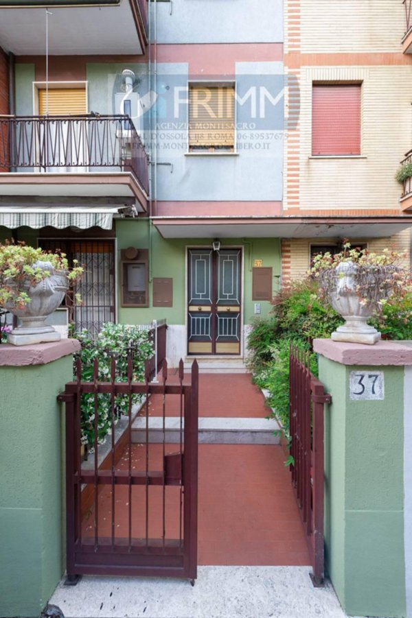 appartamento in vendita a Roma in zona Castel Giubileo