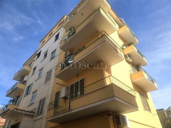 appartamento in vendita a Roma in zona Primavalle