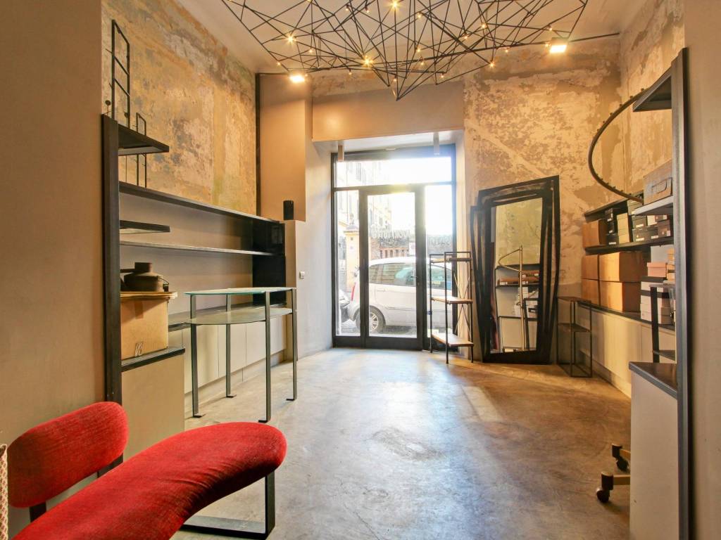 negozio in vendita a Roma in zona Salario