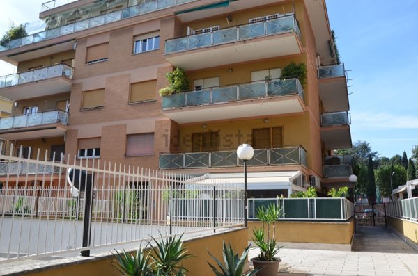 appartamento in vendita a Roma in zona Gianicolense