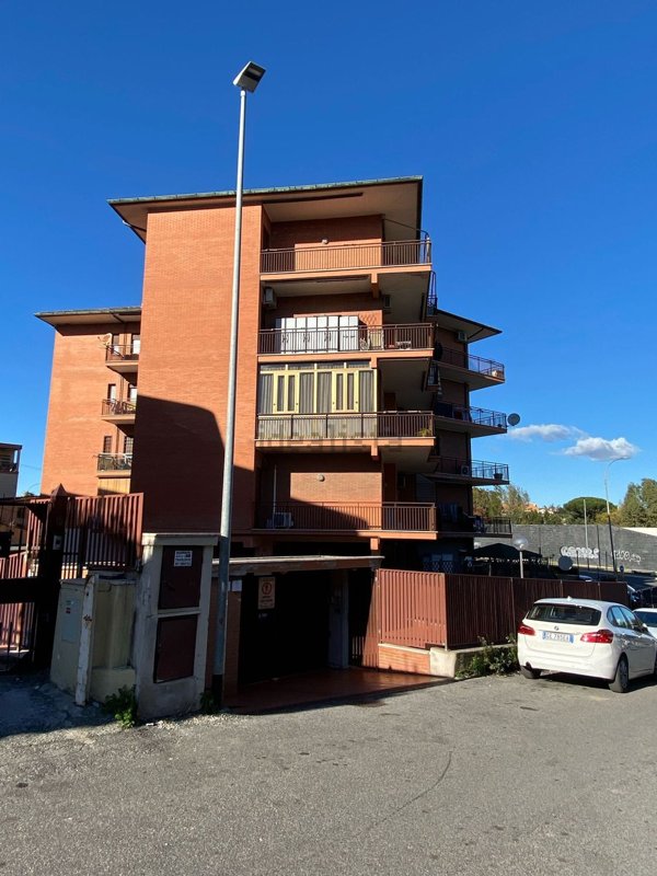 appartamento in vendita a Roma in zona Tor Vergata/Torrenova