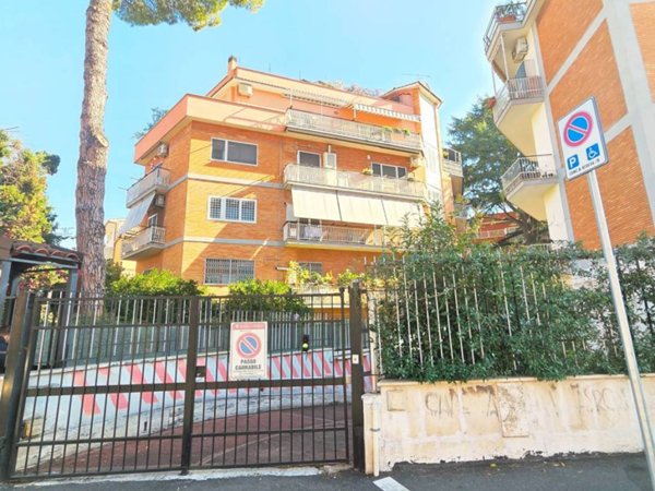 appartamento in vendita a Roma in zona Portuense