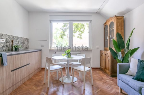 appartamento in vendita a Roma in zona Tomba di Nerone