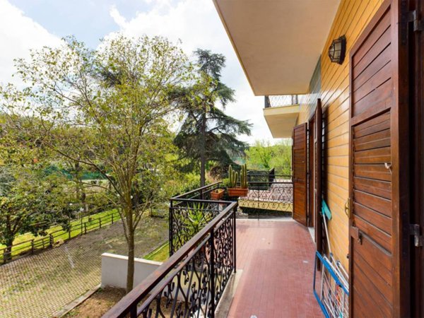 appartamento in vendita a Roma in zona Mostacciano