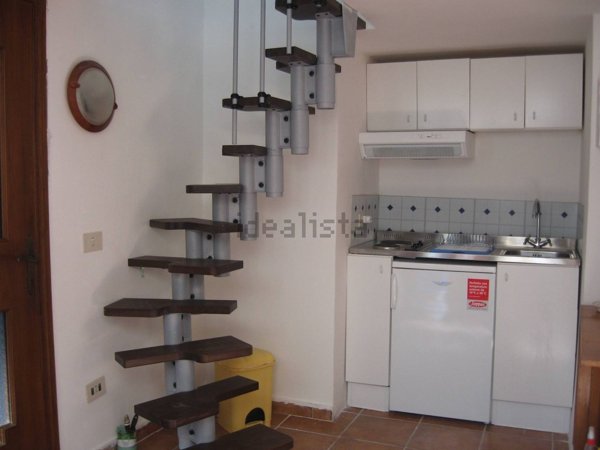 appartamento in vendita a Roma in zona Tomba di Nerone