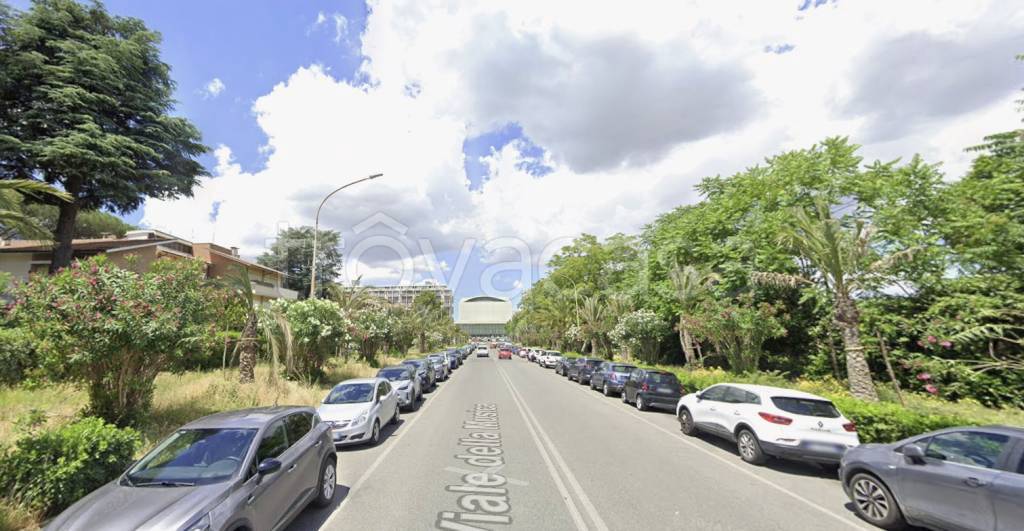 appartamento in vendita a Roma in zona EUR