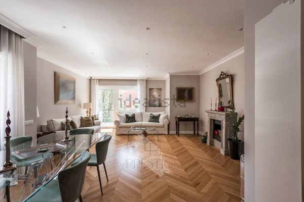 appartamento in vendita a Roma in zona Ardeatino