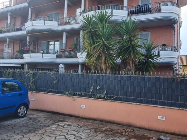 appartamento in vendita a Roma in zona Finocchio