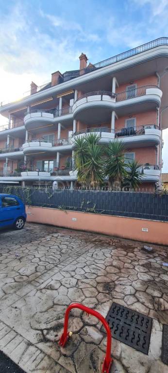 appartamento in vendita a Roma in zona Borghesiana