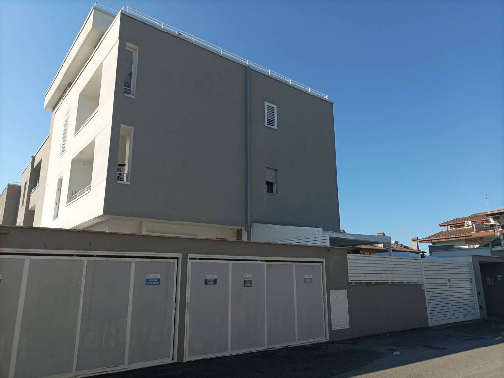 appartamento in vendita a Roma in zona Casal Morena