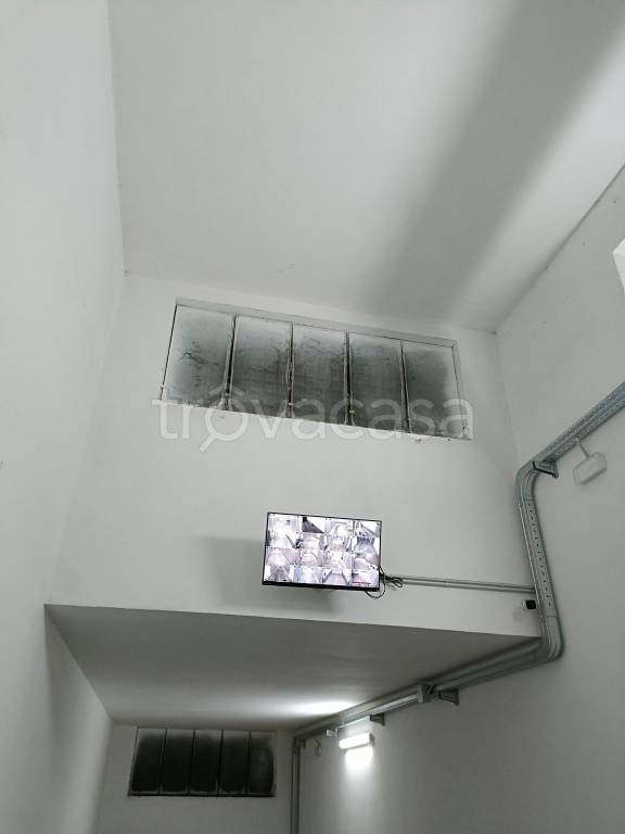 locale di sgombero in vendita a Roma in zona Prenestino-Labicano