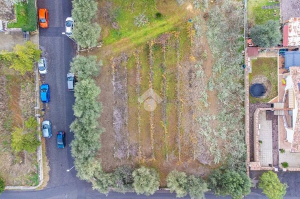 terreno agricolo in vendita a Roma in zona Case Rosse