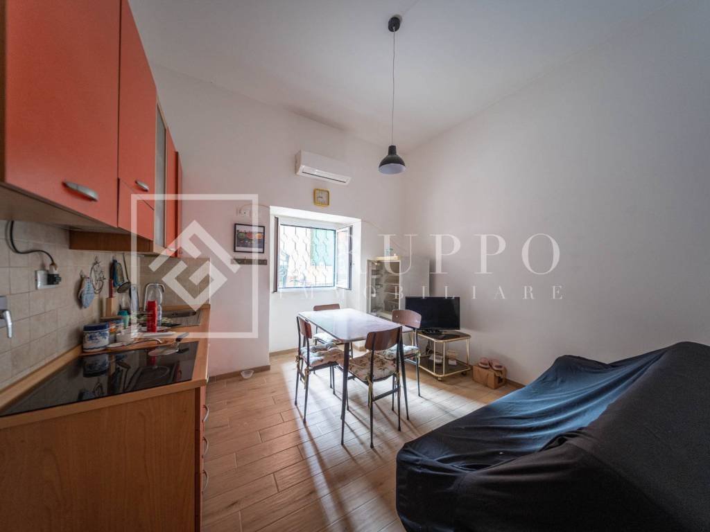 appartamento in vendita a Roma in zona Appio Latino