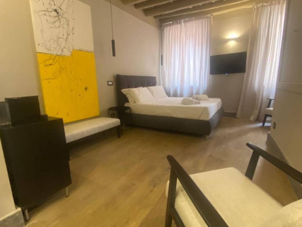 negozio in vendita a Roma in zona Trastevere