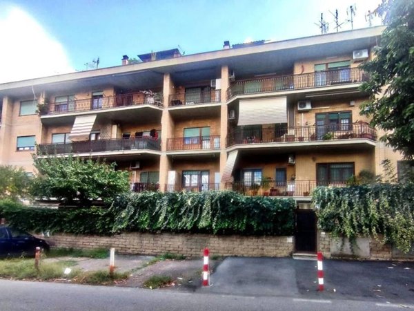 appartamento in vendita a Roma in zona Romanina